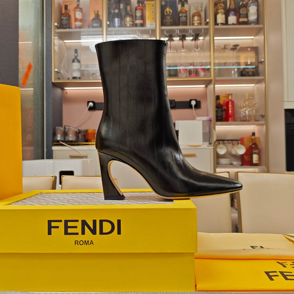 Fendi 25ss High-Heeled Boots Back Sheepskin 502714