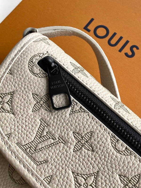 LV Pulse Messenger 26.6cm Sand Color Monogram Shadow embossed calfskin