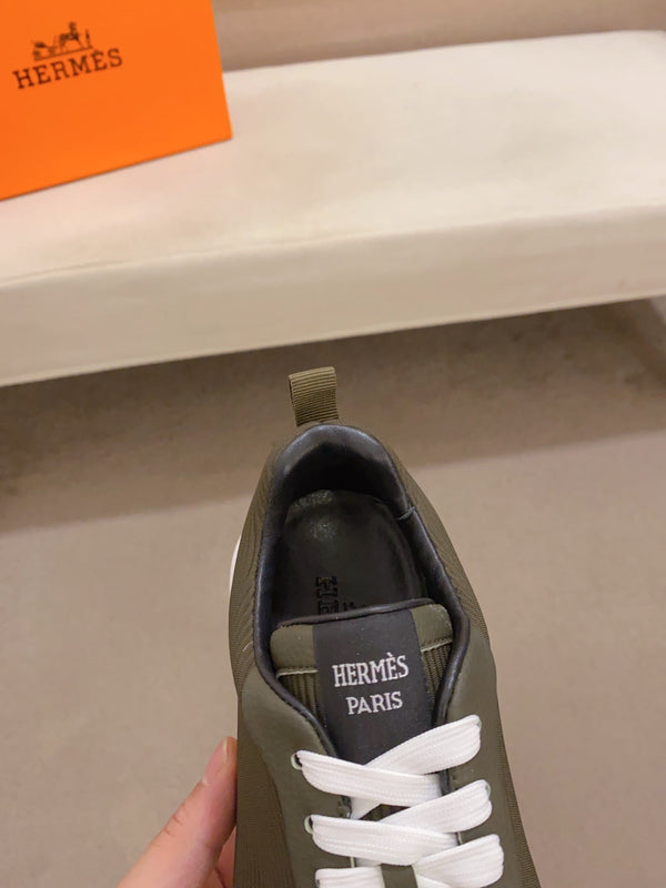 HM BOUNCING SNEAKER OLIVE WEAVE