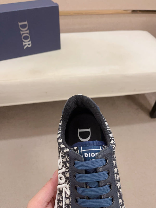 CD HOMME THICK-SOLE SNEAKERS NAVY CALFSKIN