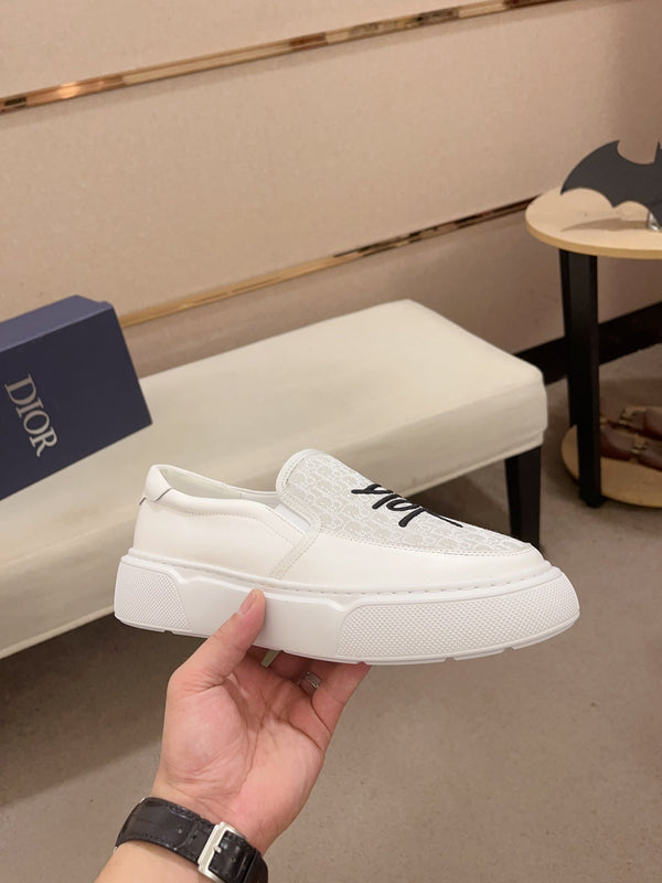 CD B23 SLIP ON WHITE CALFSKIN AND JACQUARD