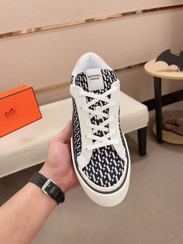 SNEAKER HM DAY IN TESSUTO NERO E BIANCO