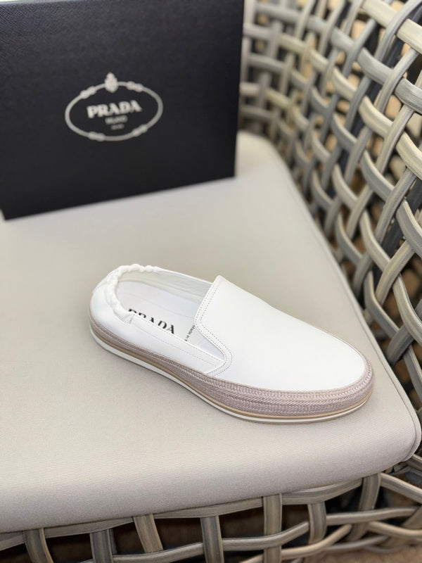 MOCASSINO PRA IN CAMOSCIO BIANCO EGG NOG