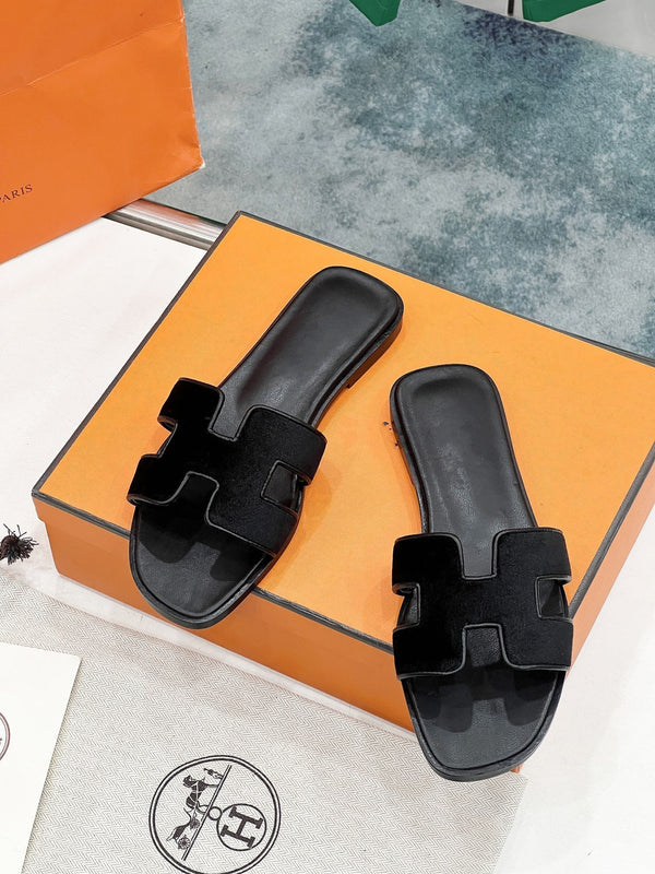 0ran sandal black velvet goatskin