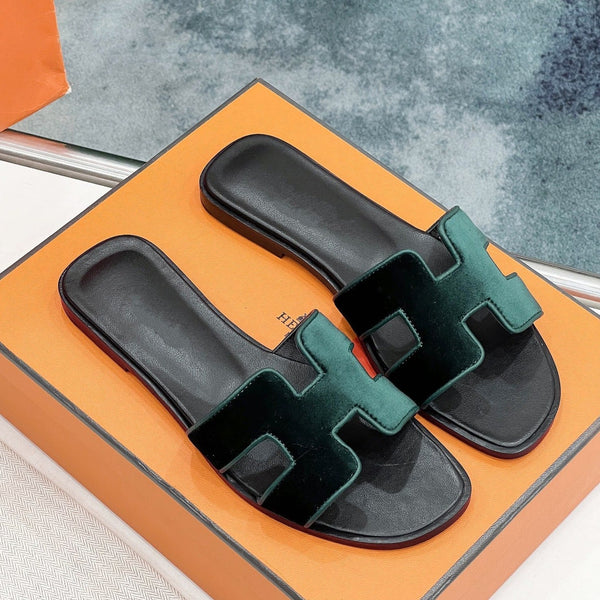 0ran sandal dark green velvet goatskin