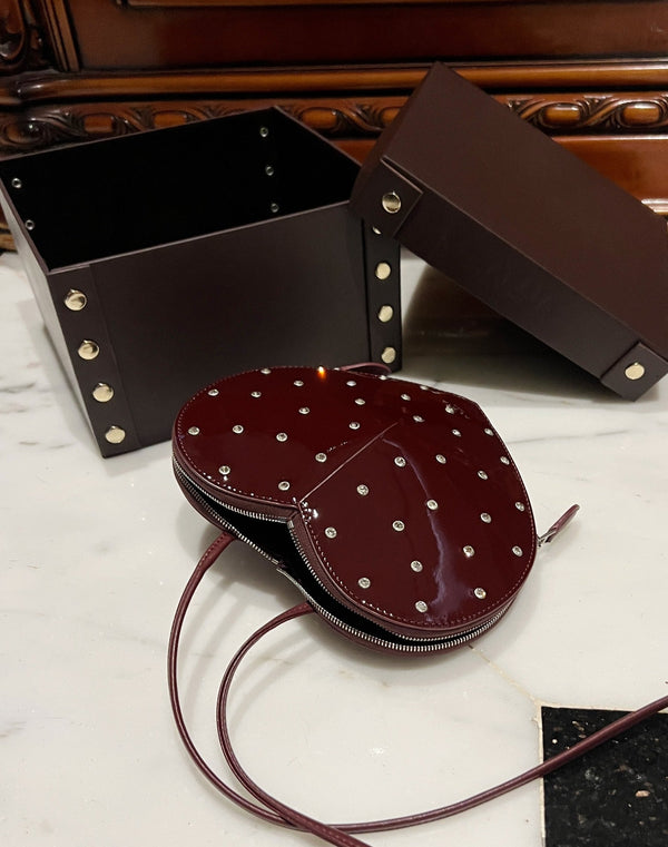 LE COEUR BAG 21 IN BURGUNDY RED PATENT CALFSKIN ATTACHED STRASS