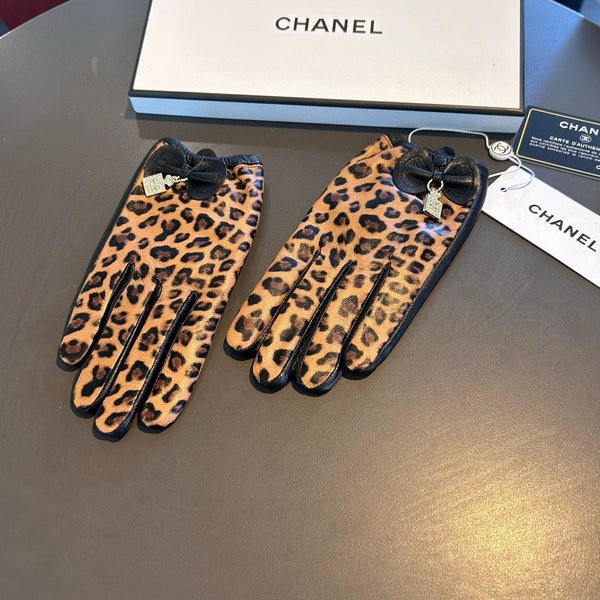 GUANTI IN PELLE DI AGNELLO MONOGRAMMA MARRONE PERÙ 465005