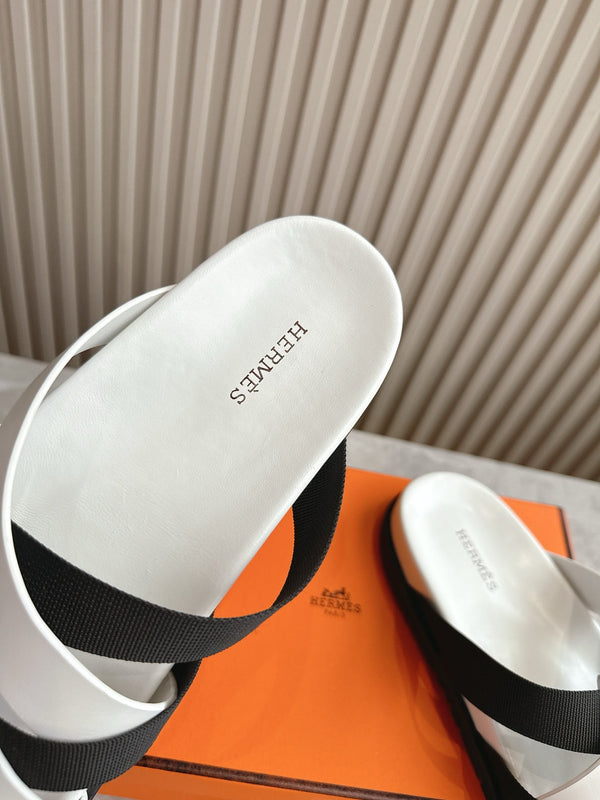 Sandalo HM Kazimir in pelle di agnello bianca e nera 312839