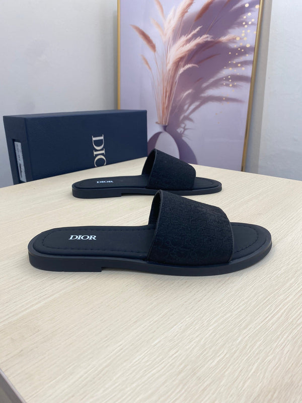 CD SLIDE ALIDAS SLIPPER BLACK JACQUARD