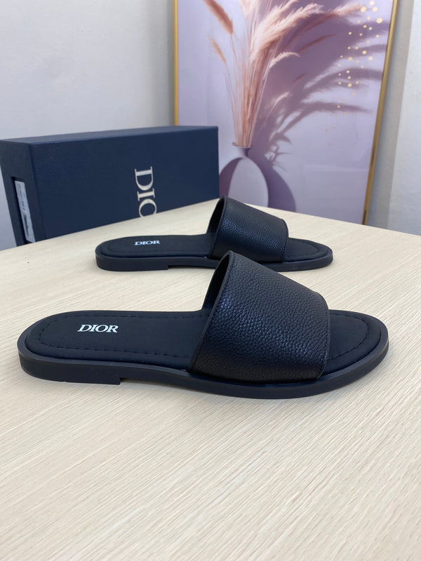 CD SLIDE ALIDAS SLIPPER BLACK GRAINED CALFSKIN