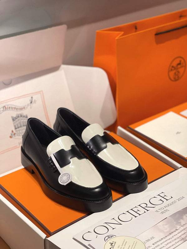 HM Loafer In White Calfskin 100159