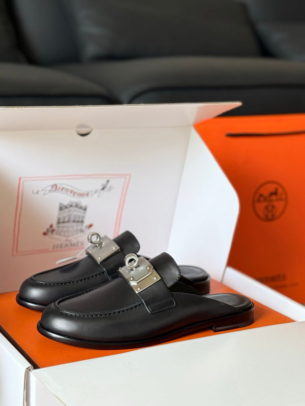 HM Hot Slip-on Black Cafskin 531370