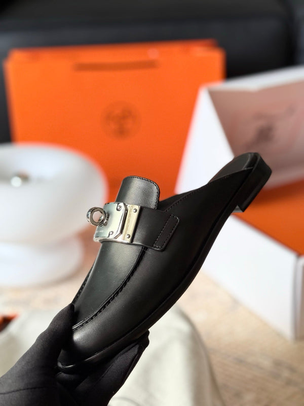 HM Hot Slip-on Black Cafskin 531370