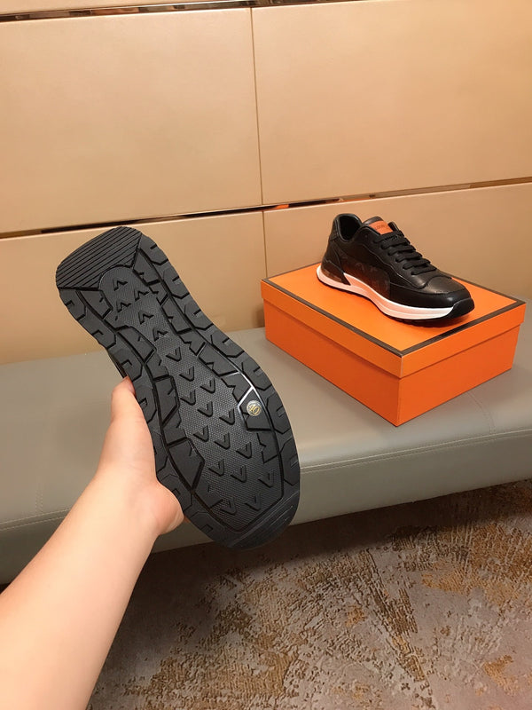 LV SNEAKERS IN BLACK CALFSKIN AND BRANDED PRINTED FABRIC