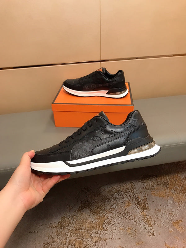 LV SNEAKERS IN BLACK CALFSKIN AND BRANDED PRINTED FABRIC