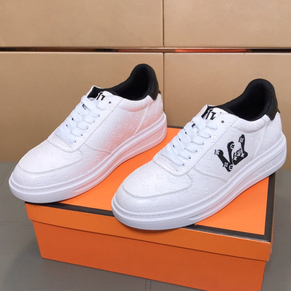 LV TRAINER SHOES IN WHITE AND BLACK CALFSKIN