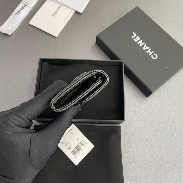 CC Zipper Flap Card Holder Black Sheepskin Sliver Steel 234675