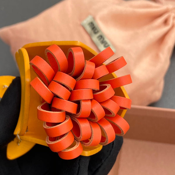 Ciondolo per borsa in pelle giallo arancione 240348