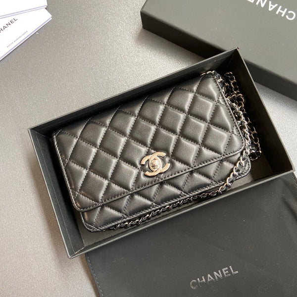 CC Wallet On Chain 20cm Black Lambskin Light Gold Hardware 240166