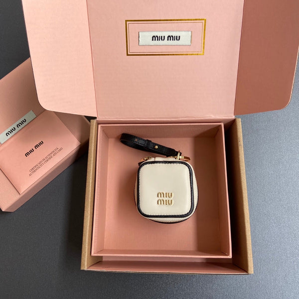 Trick Leather Keyring White Black 240153