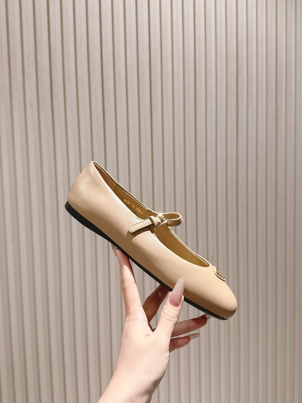 PRA 25s Ballet Flats with Small Buckle Beige Cowhide 449713