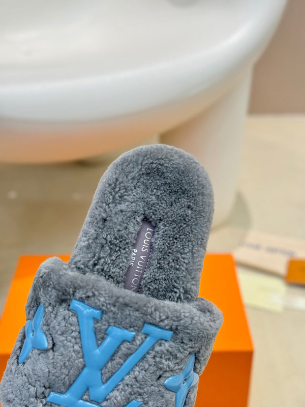 LV Fur Slippers Gray With Blue Text Pure Wool