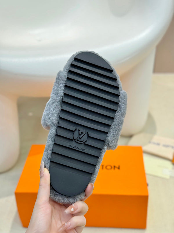 LV Fur Slippers Gray With Blue Text Pure Wool