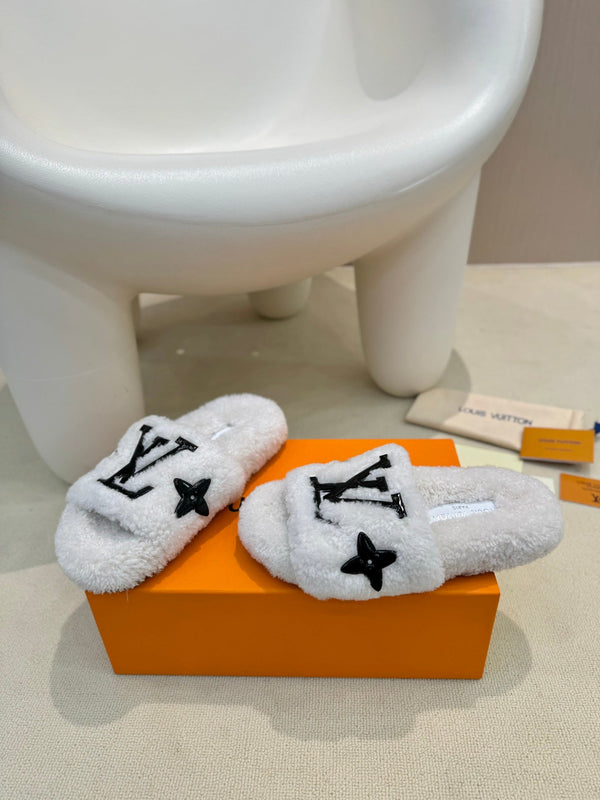 LV Fur Slippers White With Black Text Pure Wool
