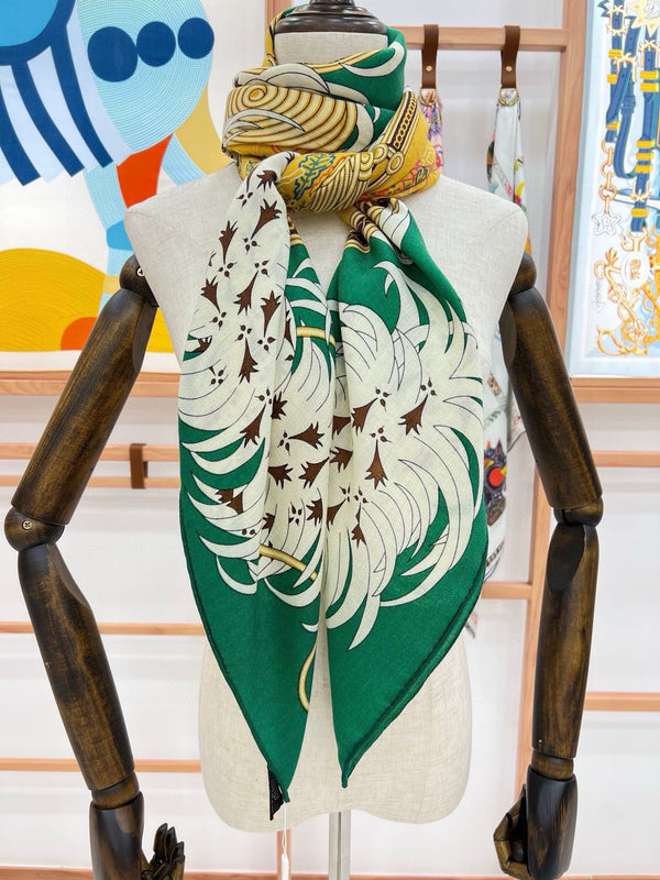 Legende Brodee Scarf 140 CM In Green Colorful Cashmere And Silk 276518