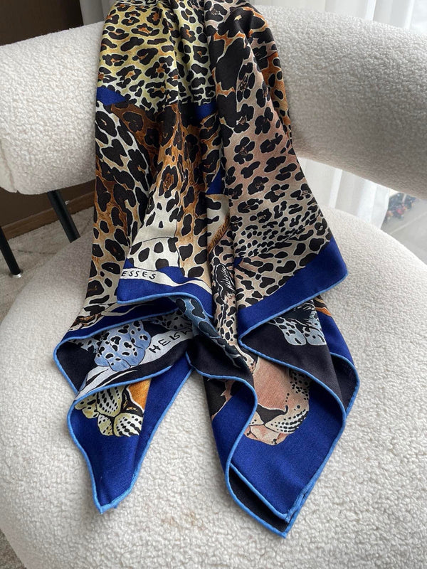 Lazy Leopardesses Scarf 110 CM In Colorful Cashmere Silk 311599