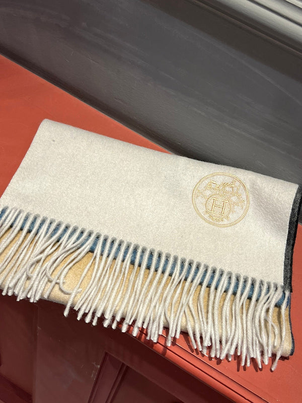 Scarf 190 CM In White Beige Mix Black Blue Cashmere