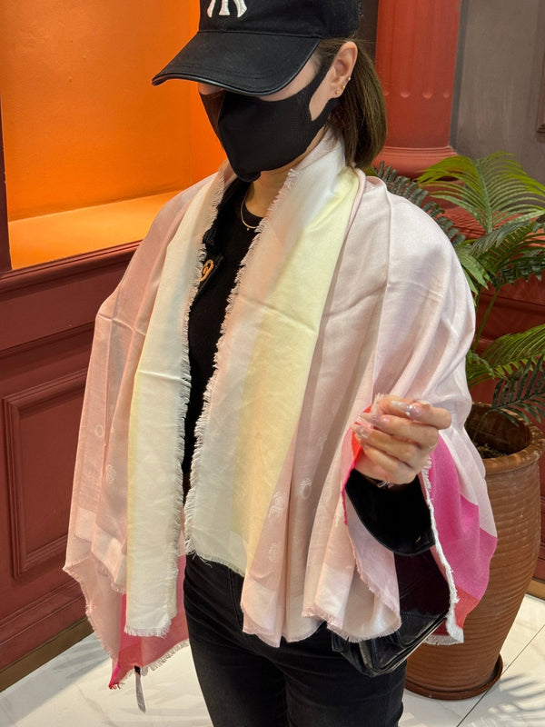 SCIALLE 140 CM IN CASHMERE E SETA ROSA CHIARO 413801