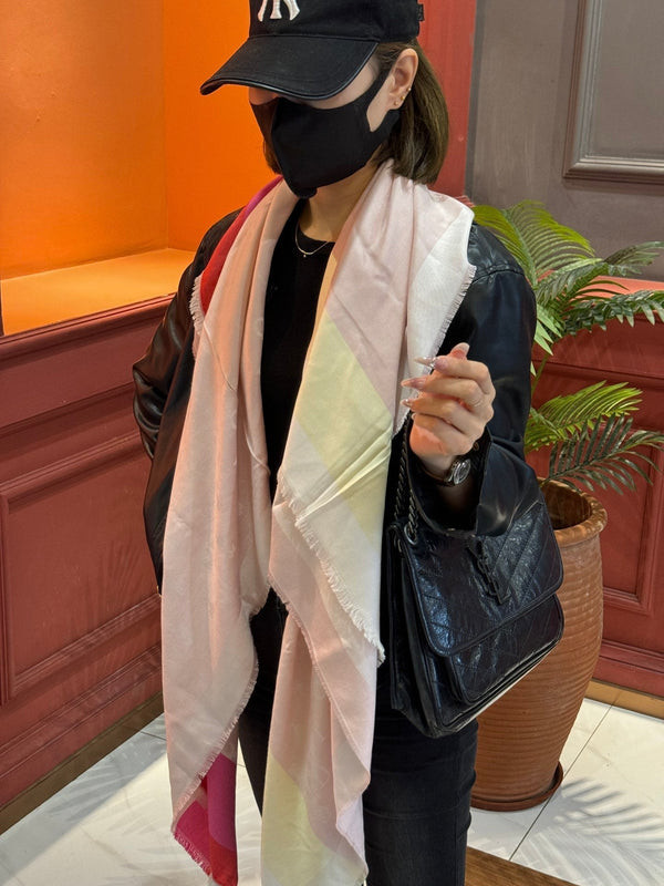 SCIALLE 140 CM IN CASHMERE E SETA ROSA CHIARO 413801