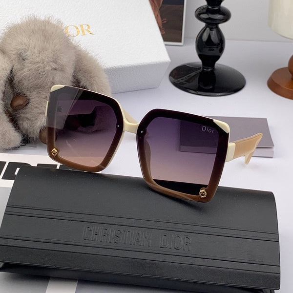 OCCHIALI DA SOLE MONTAIGNE D7191 IN ACETATO