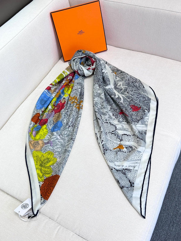 Square Scarf 135CM In Black White Colorful Cashmere And Silk