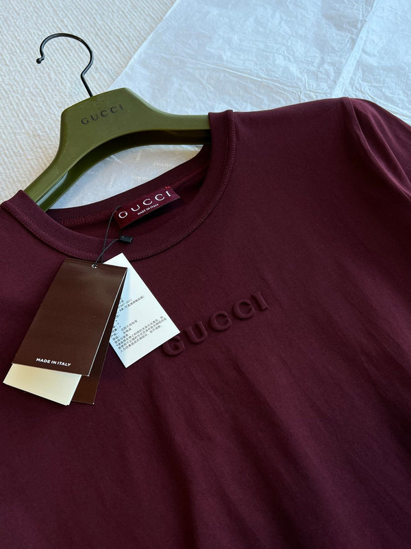 Gucci 25 Three-dimensional Embossed Letter Short-sleeved Top Red Cotton