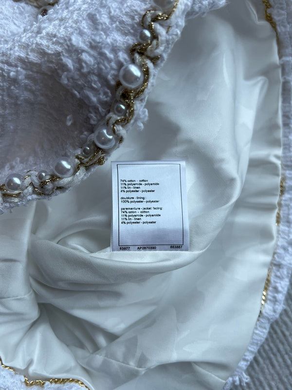 Chanel 25P Cardigan White Tweed With Pearl 234889