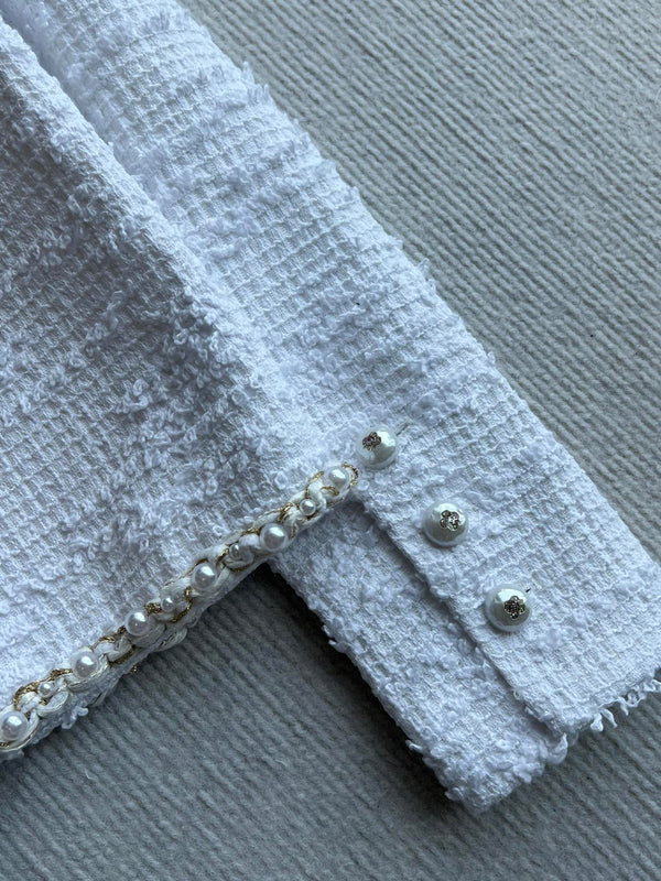 Chanel 25P Cardigan White Tweed With Pearl 234889