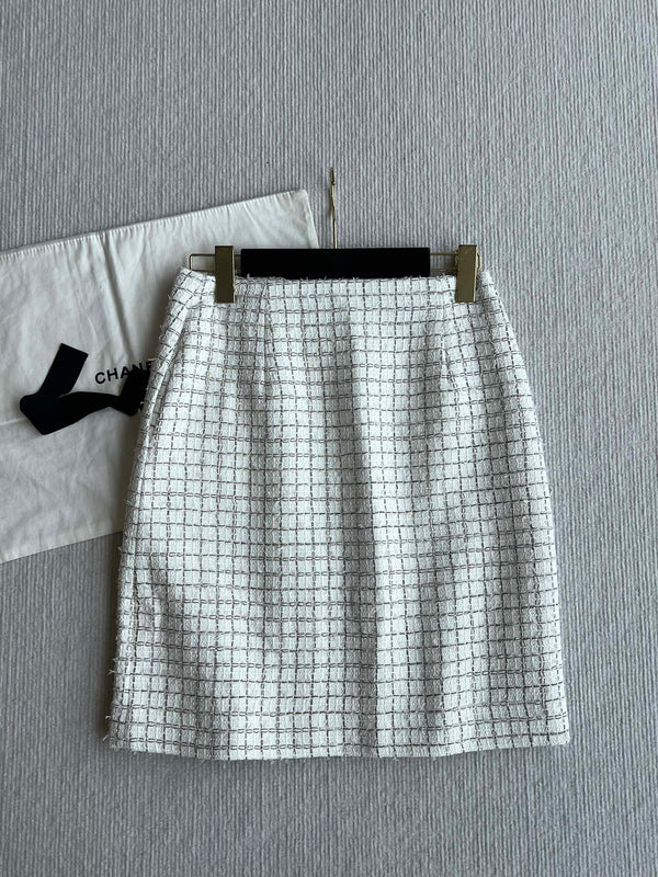 CC 25 Tweed Plaid Skirt White Cotton Polyester 244374