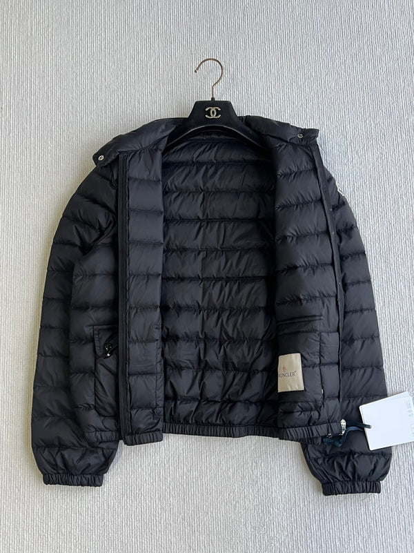 Moncler 25 Down Jacket Two-pocket 300011