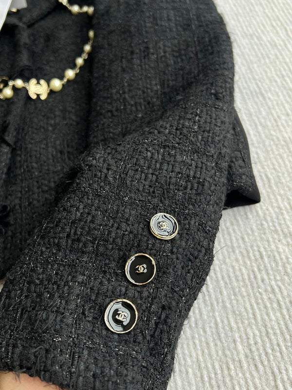 CC 25 Set Black And White Striped Synthetic Fabric 244330