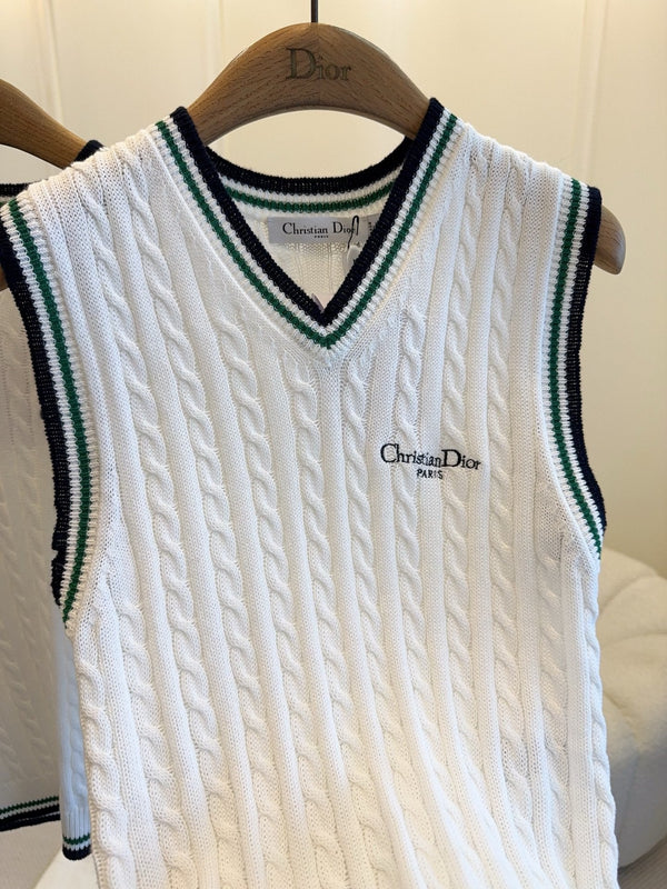 CD 25 V-neck Vest White Silk Cotton