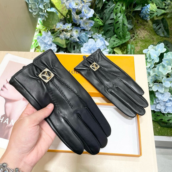 LV GLOVES IN BLACK LAMBSKIN WITH GOLD LOGO 462422