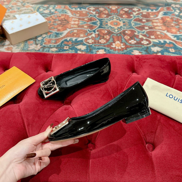 Ballerina piatta LV Shake in pelle di agnello nera