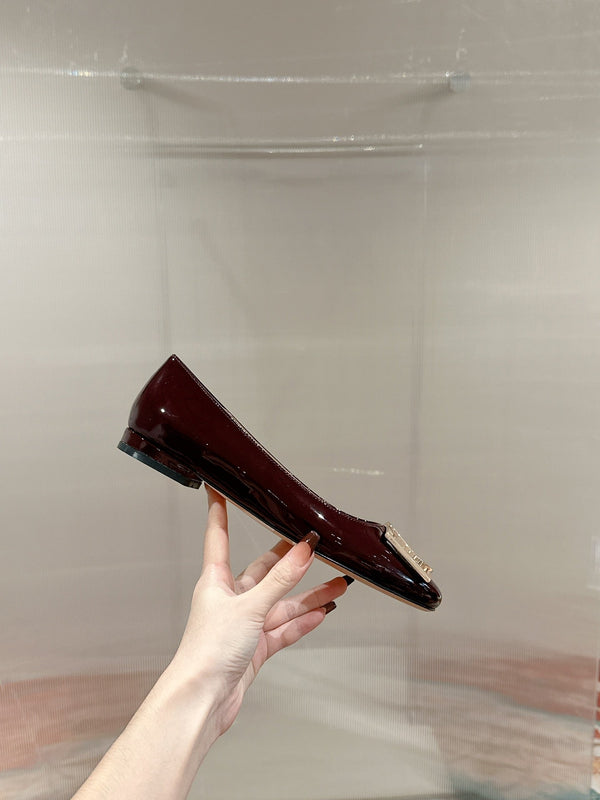 Ballerina piatta LV Shake in pelle di agnello rosso vino