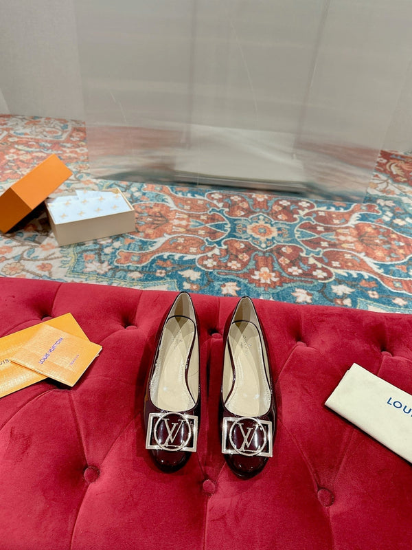 Ballerina piatta LV Shake in pelle di agnello rosso vino