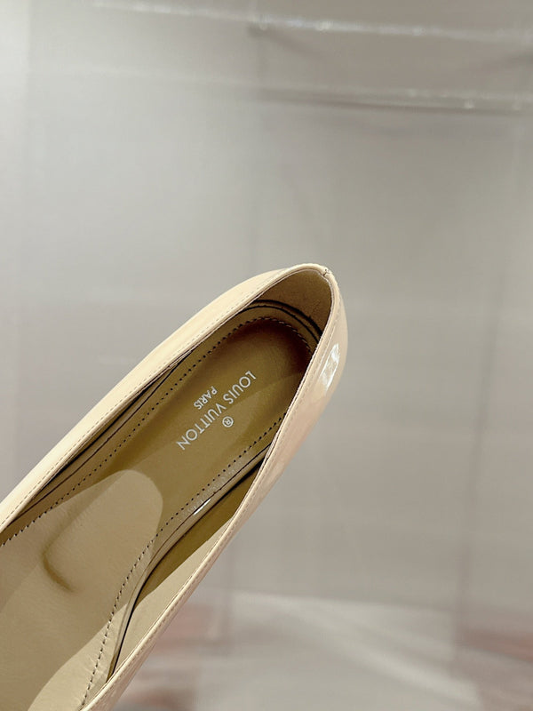 LV Shake Flat Ballerina Beige Lambskin