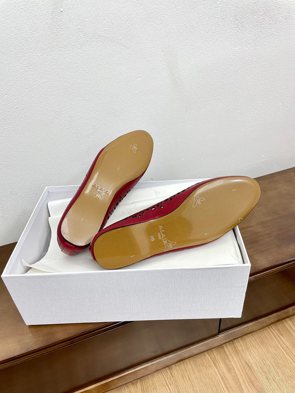 alaia ballerine in pelle di agnello vienne rosso scuro