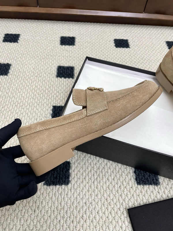 CC 25 Loafer Beige Leather Suede 366512