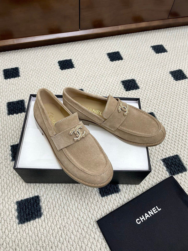 CC 25 Loafer Beige Leather Suede 366512